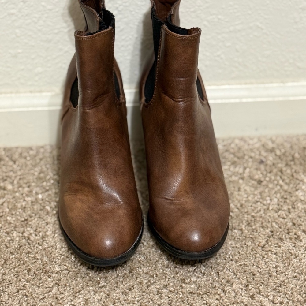 Source Unknown Brown Ankle Boots